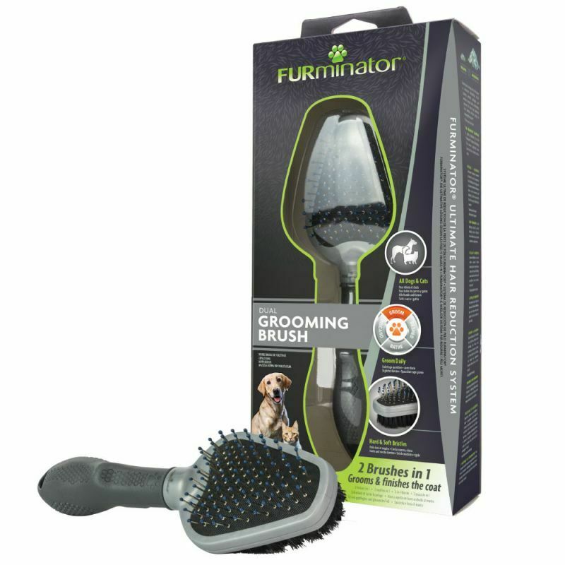 The FURminator Curry Comb for dogs has moulded rubber teeth which stimulate the