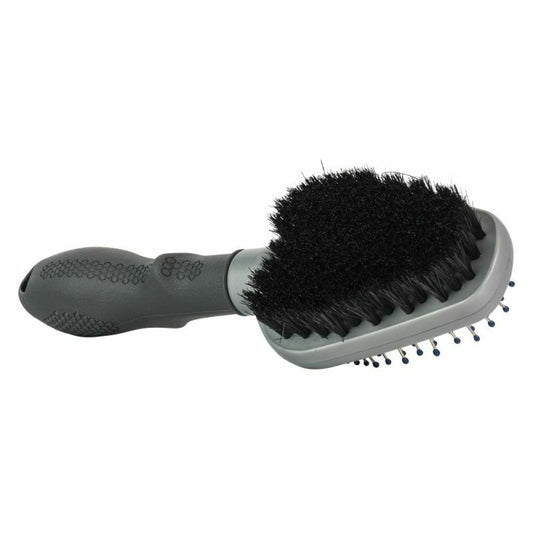 The FURminator Curry Comb for dogs has moulded rubber teeth which stimulate the